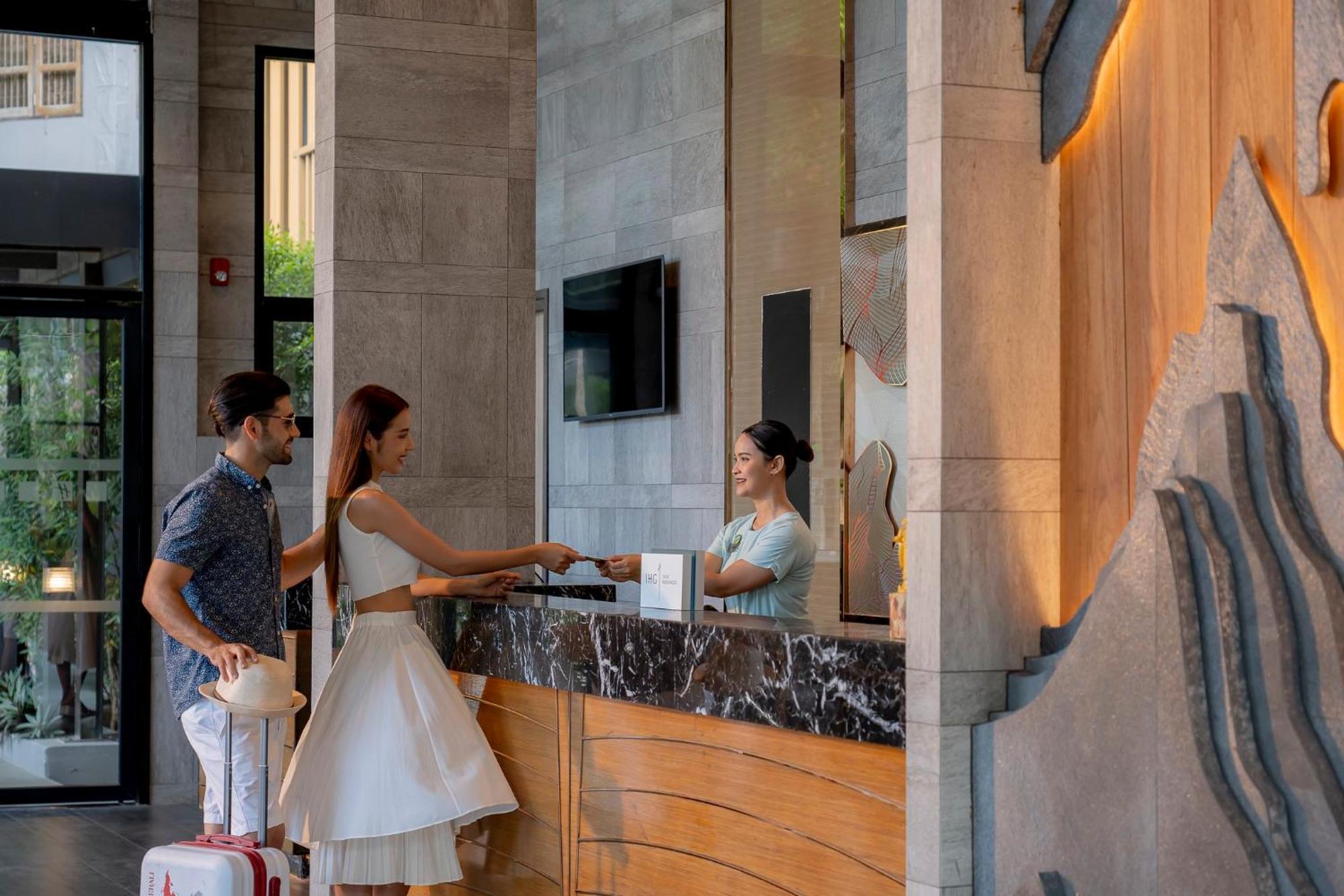 Holiday Inn Resort Krabi Ao Nang Beach By Ihg Ngoại thất bức ảnh